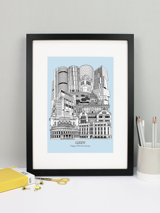 Beautifully detailed Leeds Illustration print. The perfect gift for an engagement, wedding, birthday, anniversary and house warming. It features all the well known buildings and landmarks from the vibrant UK city. The buildings and landmarks featured are: The Corn Exchange, The Tetley, Grand Arcade, Civic Hall, Roger Stevens Building, Town Hall, First Direct Arena, Broadcasting Tower, Rose Bowl at Leeds Metropolitan University, Parkinson Building clock tower, Candle House and Bridgewater Place.